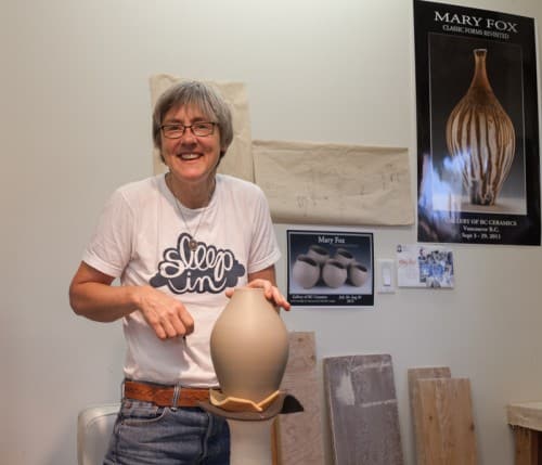 Bottle vases leather hard