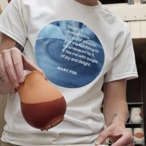 Sarah Wilson in Beauty t-shirt with image