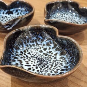 Heart bowls- oil spot
